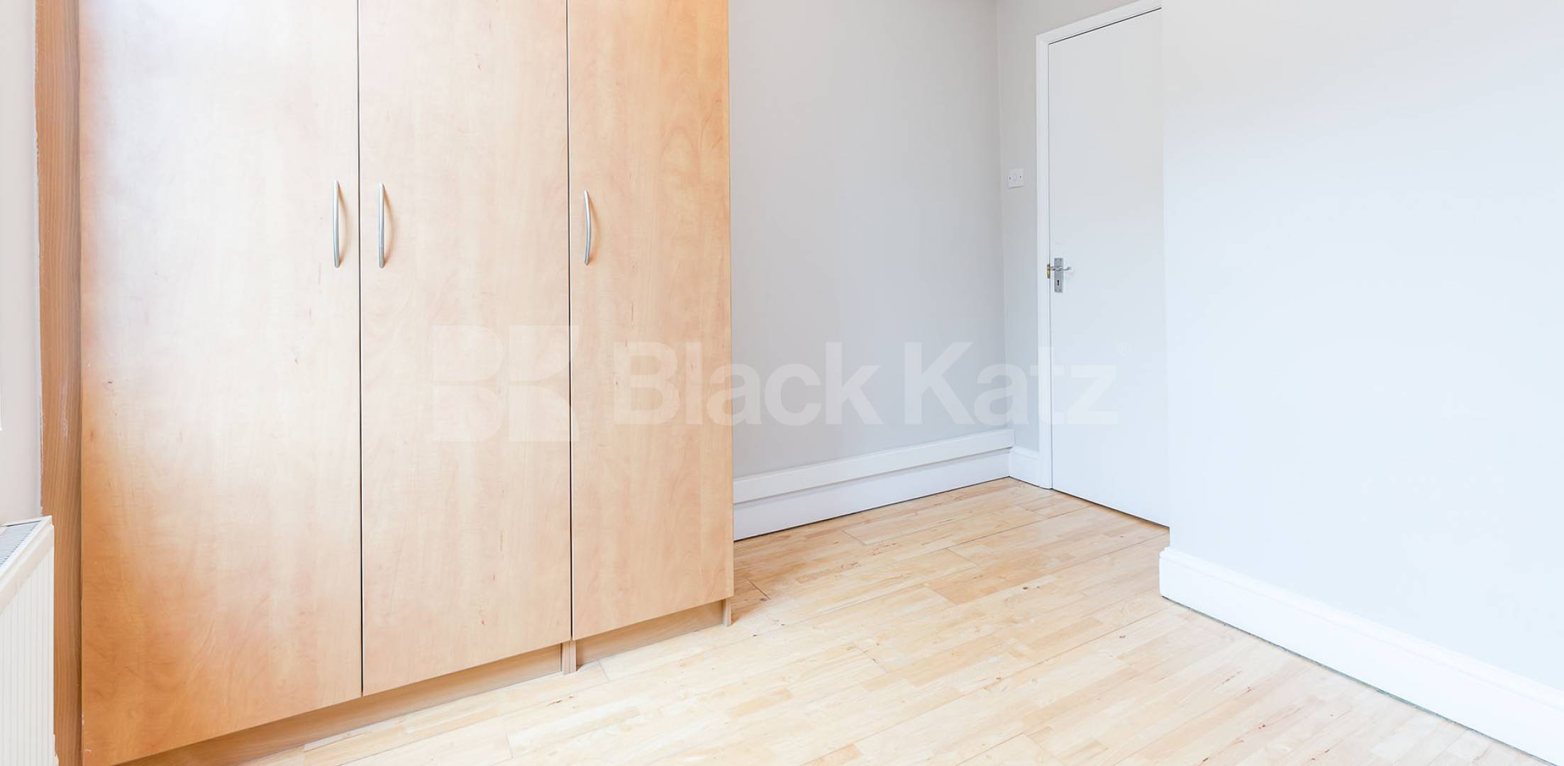 Modern one bed in zone one location mins to tube & shops Kings Cross Road, Kings Cross
